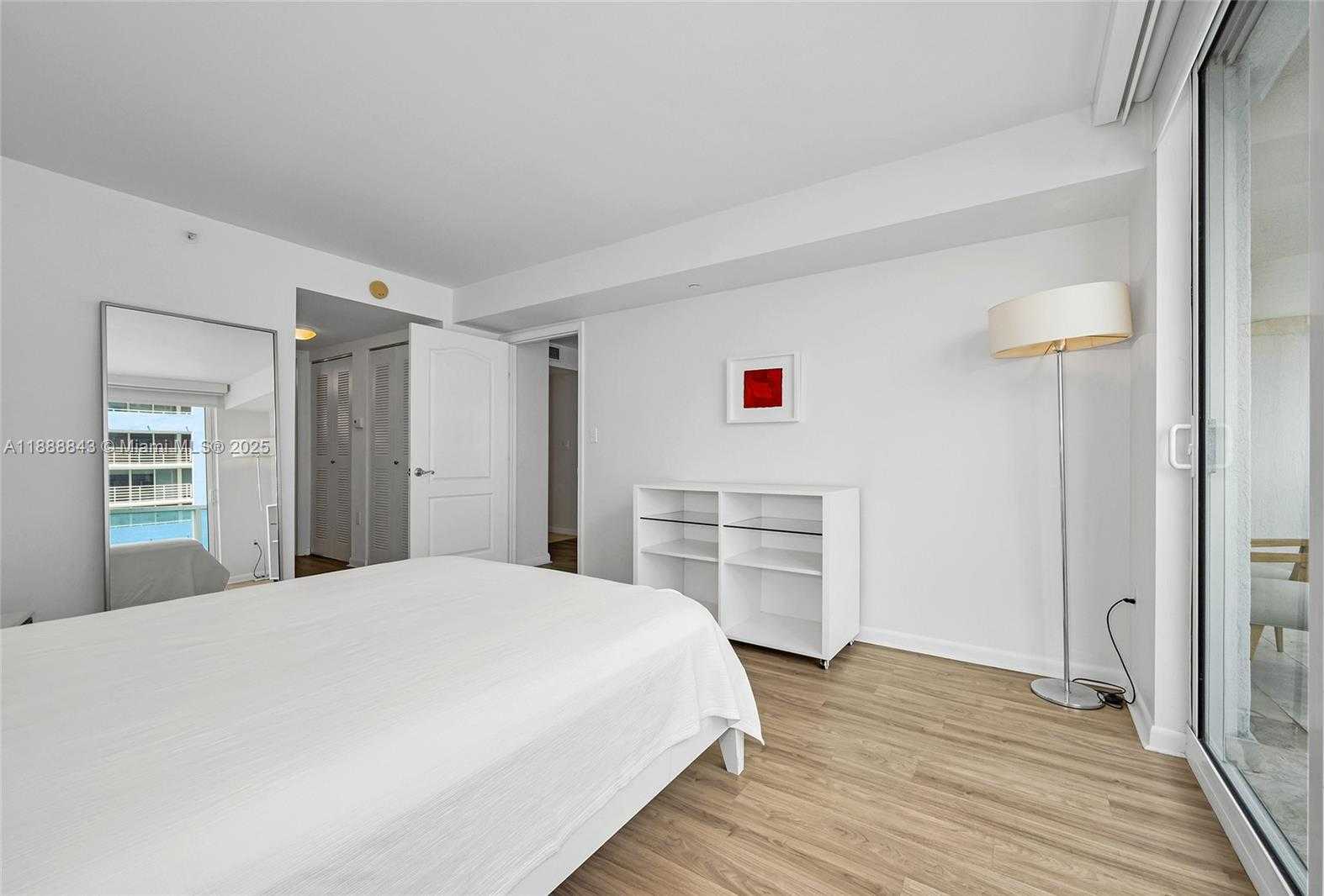 Small Image of 2101 BRICKELL AVENUE #905, Miami Number 21