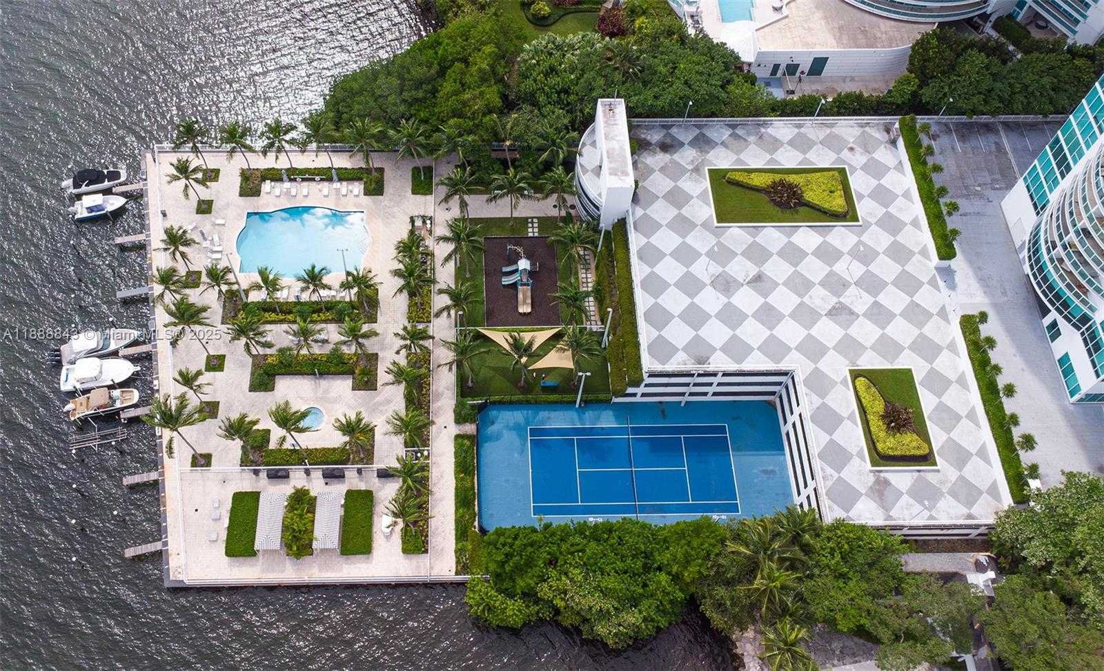 Small Image of 2101 BRICKELL AVENUE #905, Miami Number 23