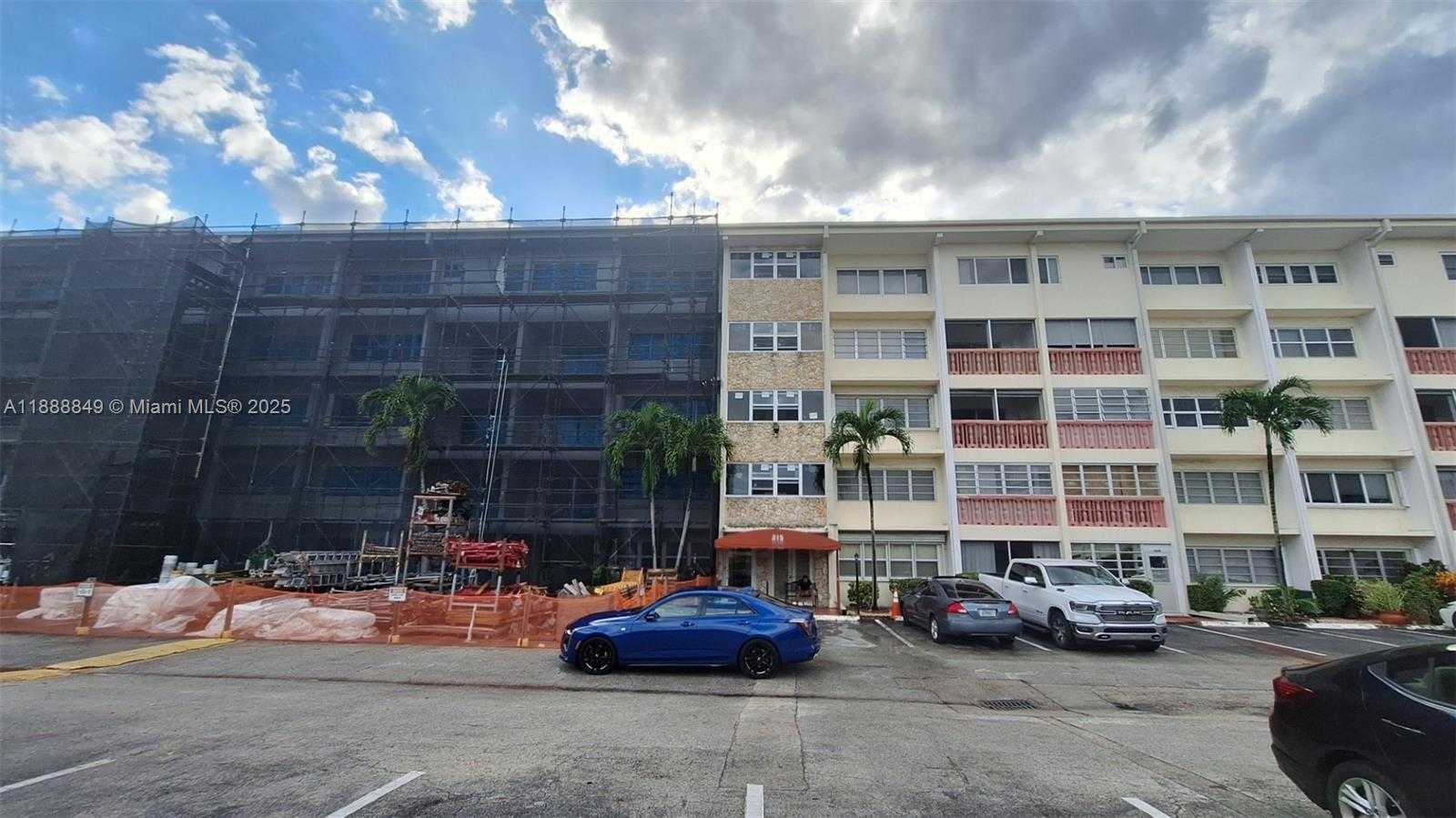 Small Image of 215 SOUTH EAST 3RD AVE #202D, Hallandale Beach Number 4