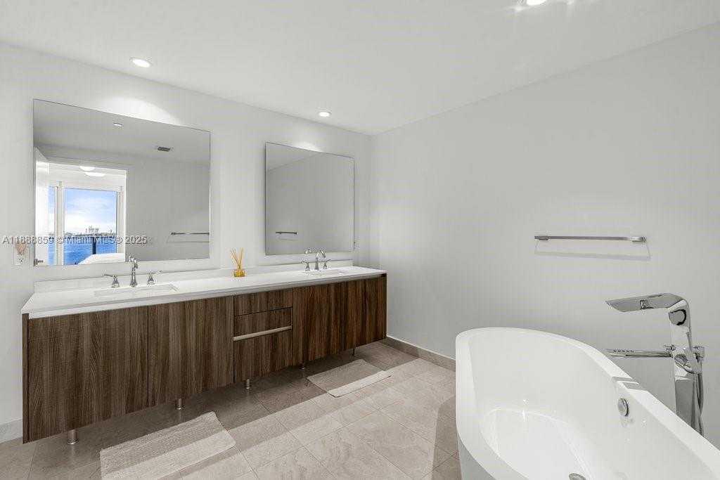 Small Image of 488 NORTH EAST 18TH ST #908, Miami Number 14