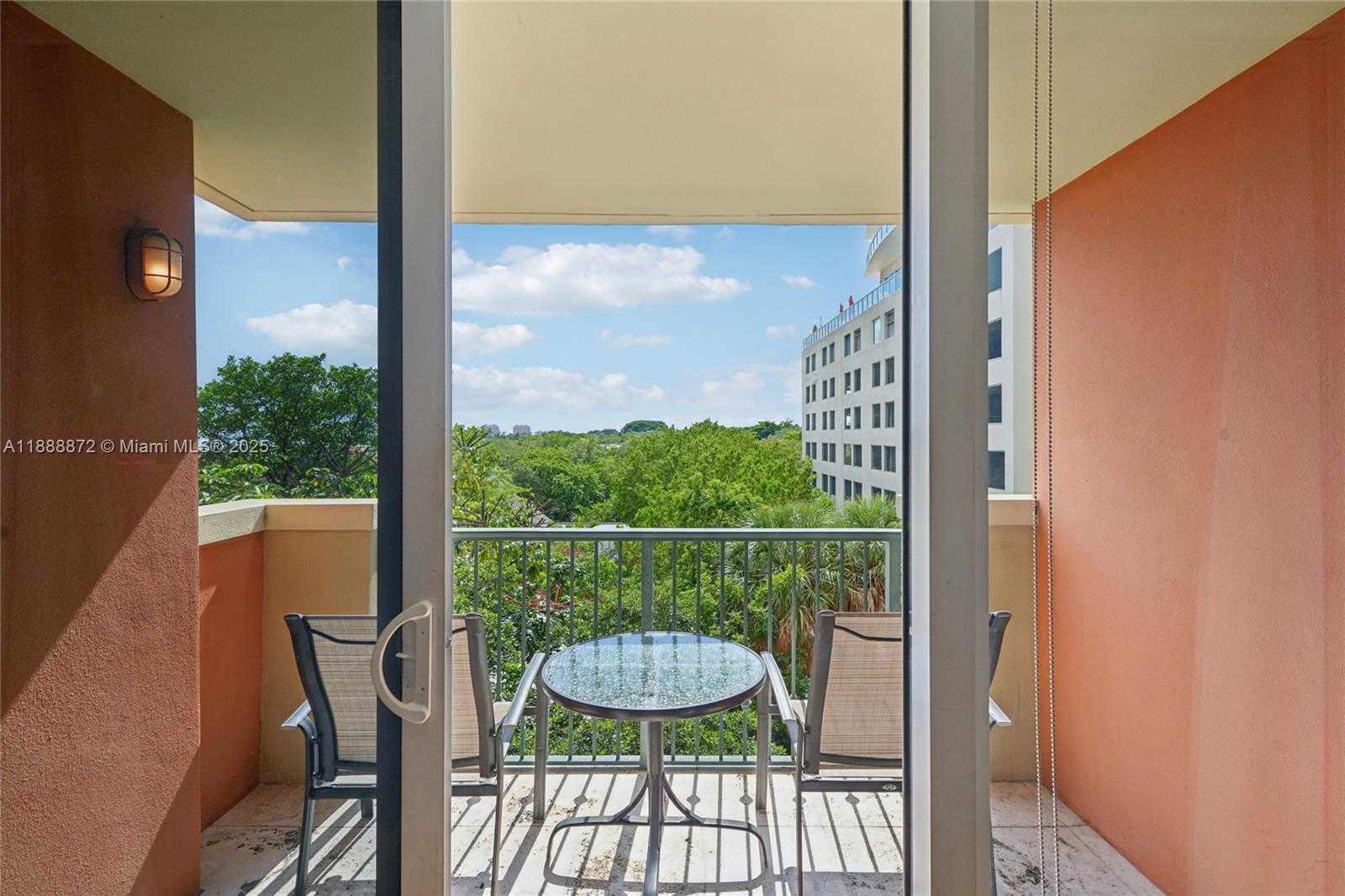 Small Image of 2951 SOUTH BAYSHORE DR #710, Miami Number 3