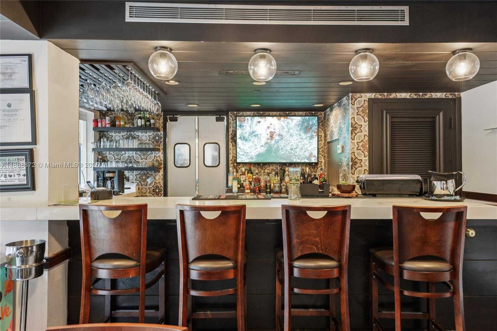 Small Image of 2951 SOUTH BAYSHORE DR #710, Miami Number 32