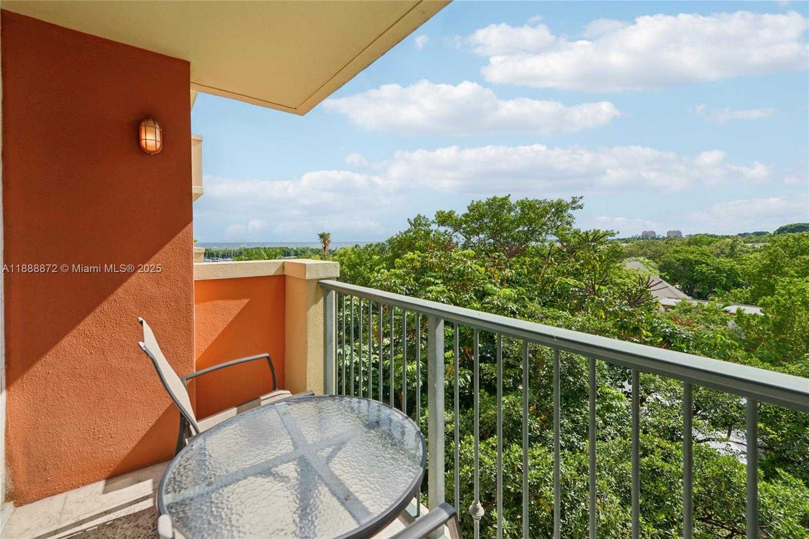 Small Image of 2951 SOUTH BAYSHORE DR #710, Miami Number 4