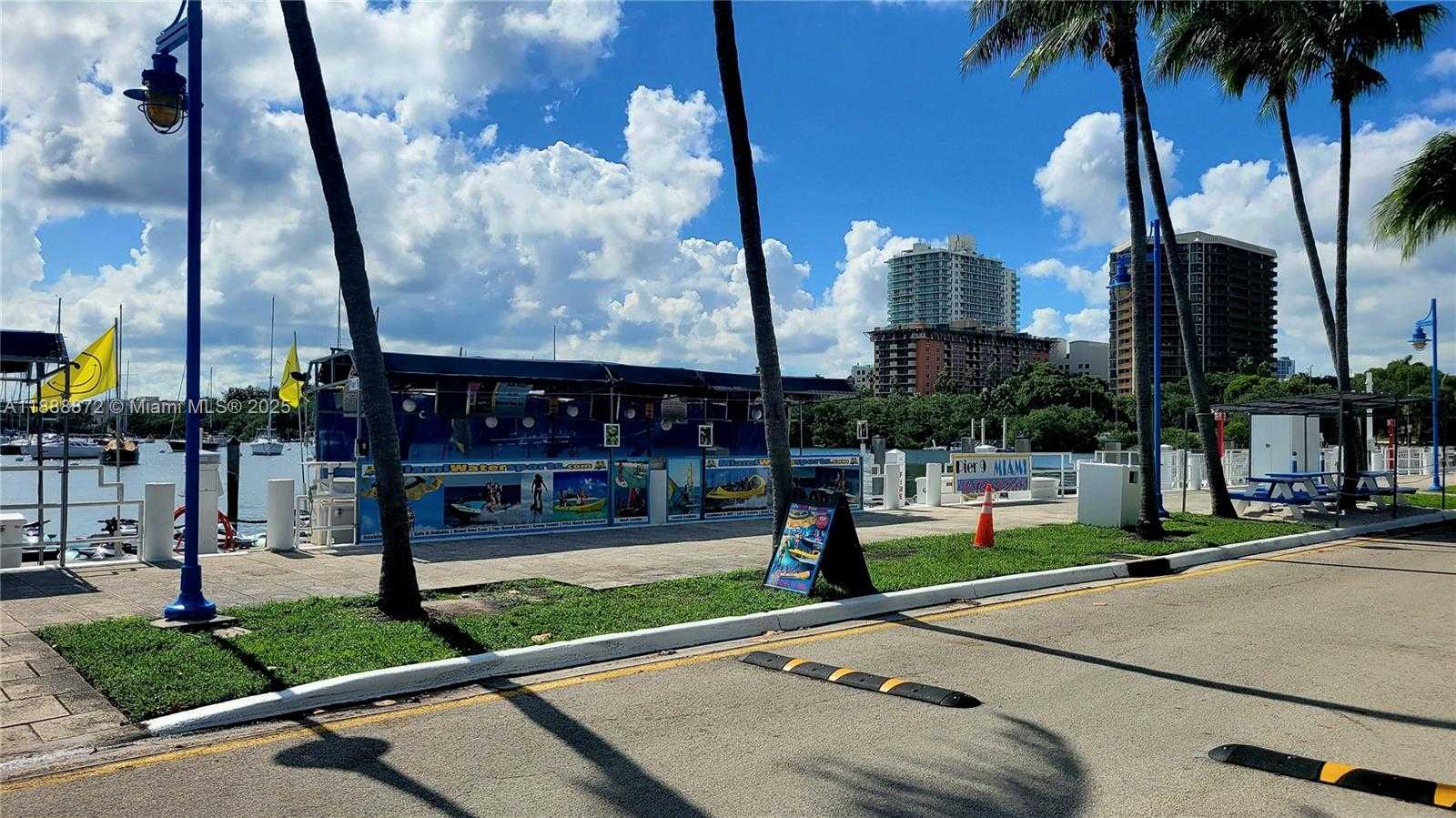 Small Image of 2951 SOUTH BAYSHORE DR #710, Miami Number 51