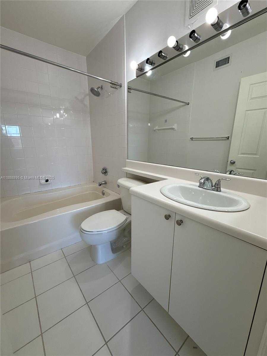 Small Image of 2301 WEST PRESERVE WAY #306, Miramar Number 11