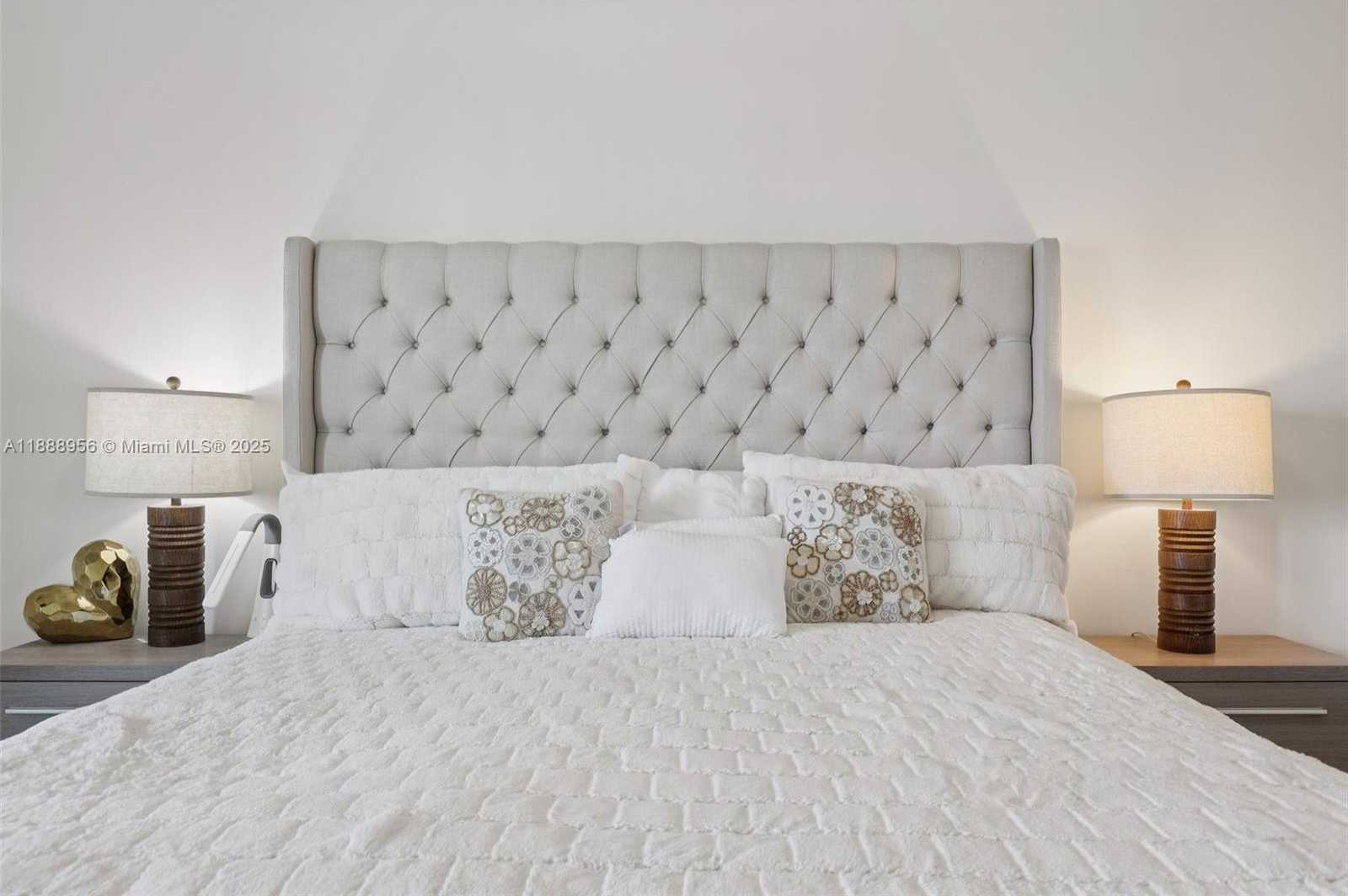 Small Image of 3340 NORTH EAST 190TH ST #1101, Aventura Number 17