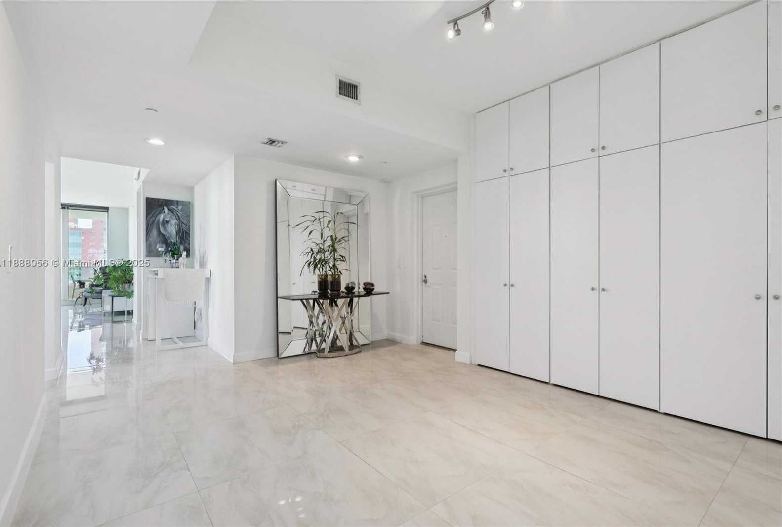 Small Image of 3340 NORTH EAST 190TH ST #1101, Aventura Number 22