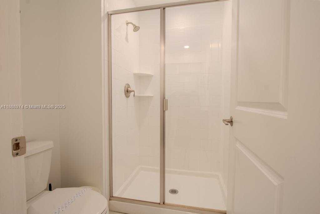 Small Image of 962 SPLASH SHOT PL, Kissimmee Number 13