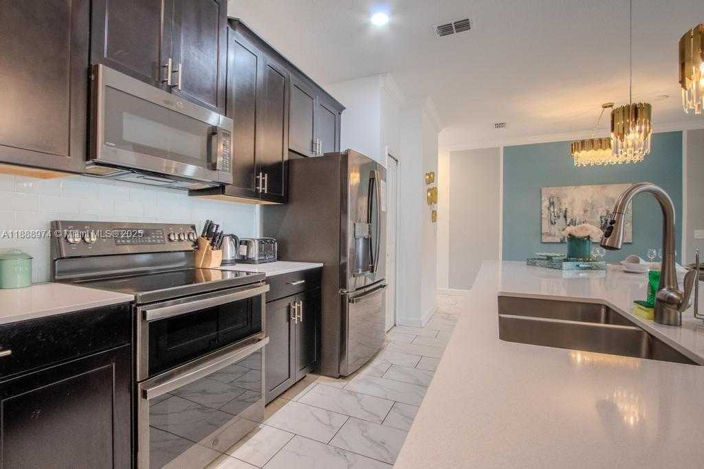 Small Image of 962 SPLASH SHOT PL, Kissimmee Number 14
