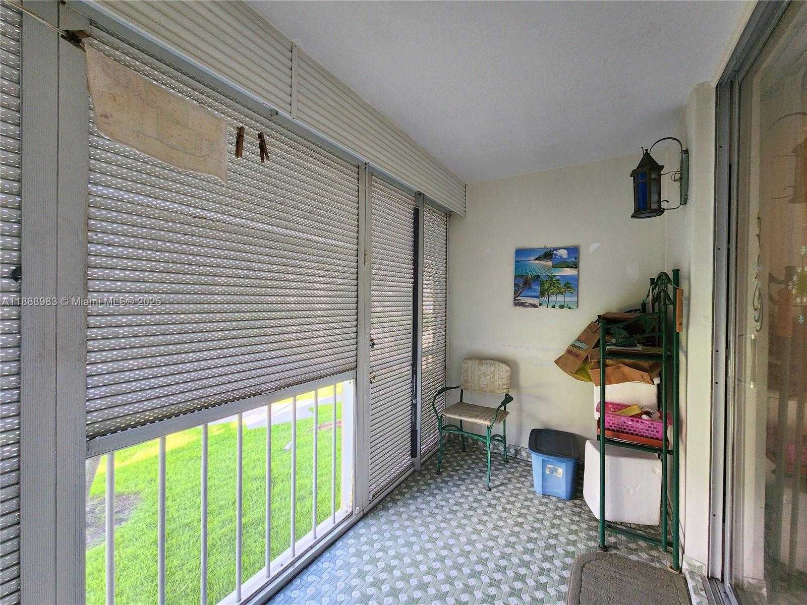 Small Image of 2855 LEONARD DR #H205, Aventura Number 5