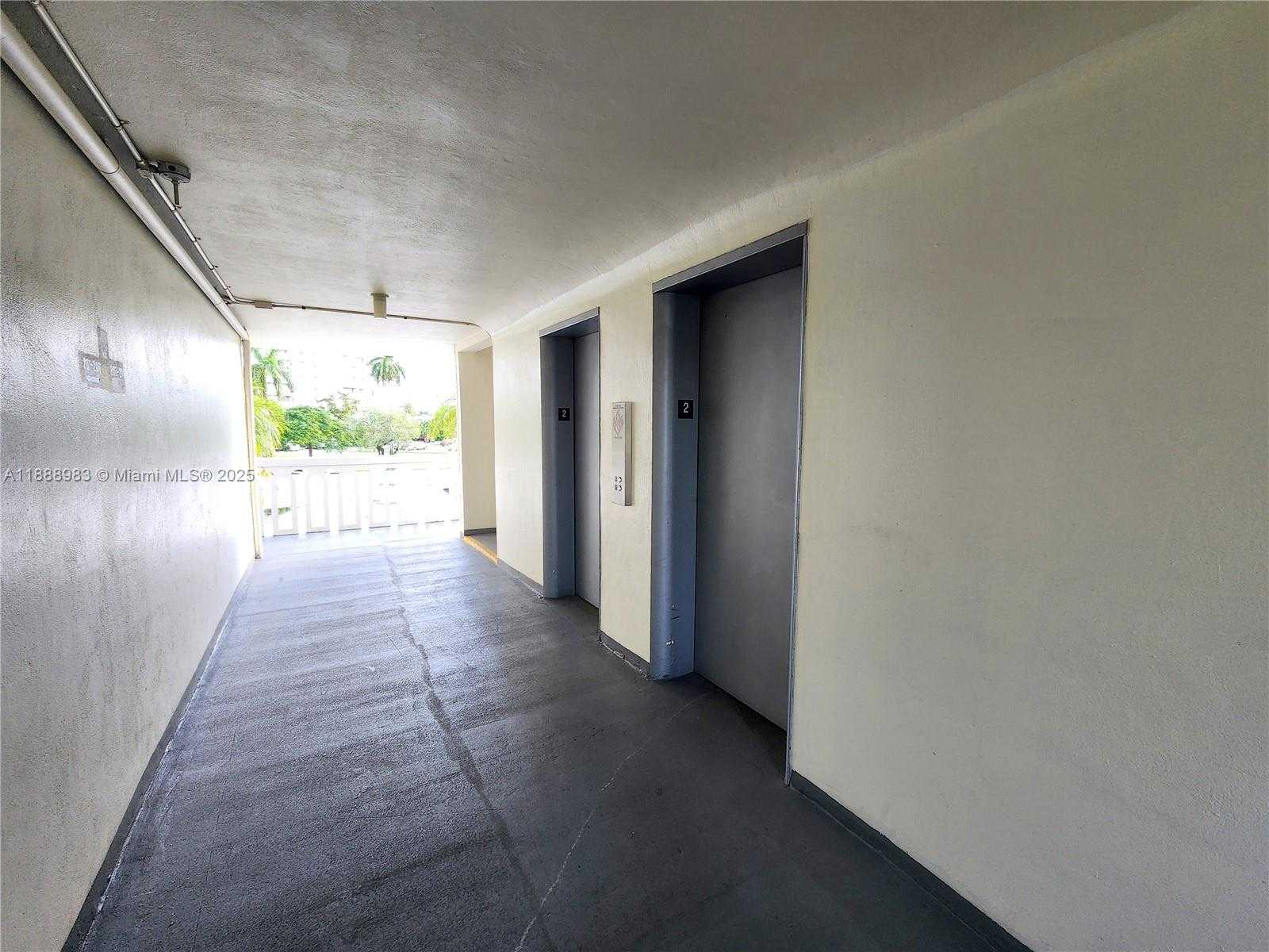 Small Image of 2855 LEONARD DR #H205, Aventura Number 7