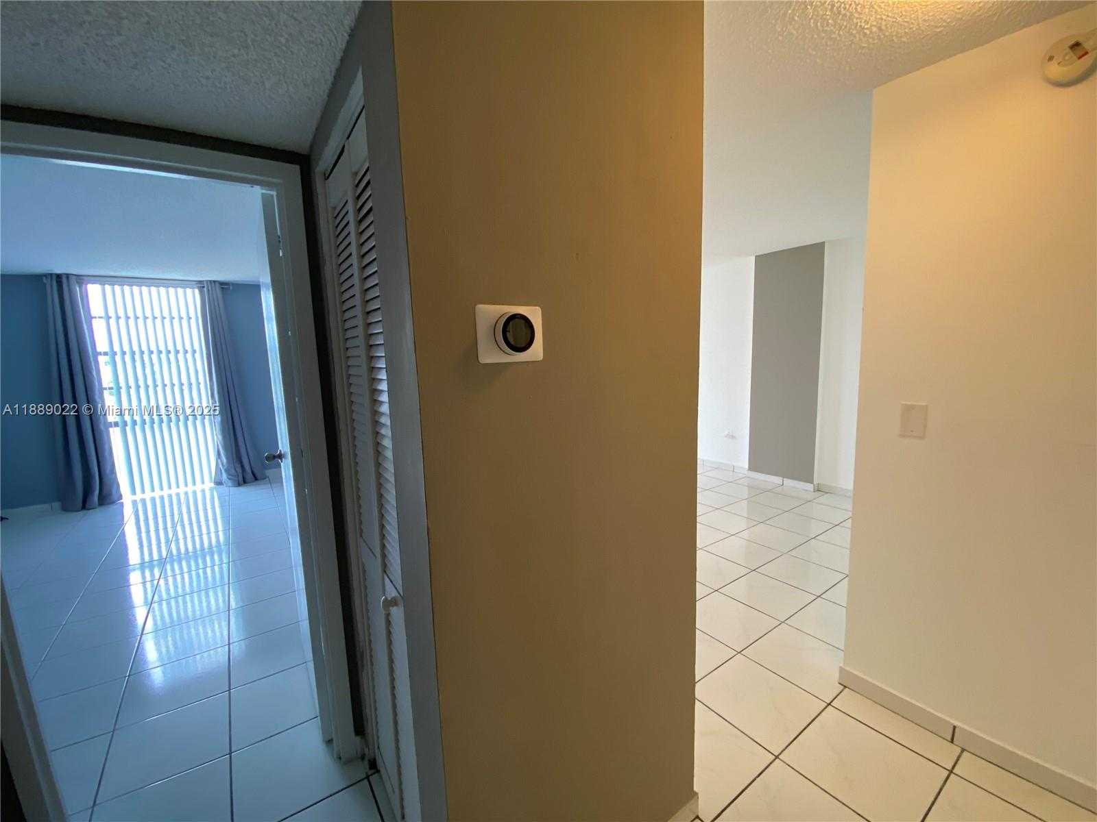 Small Image of 16950 DIXIE #A536, North Miami Beach Number 6