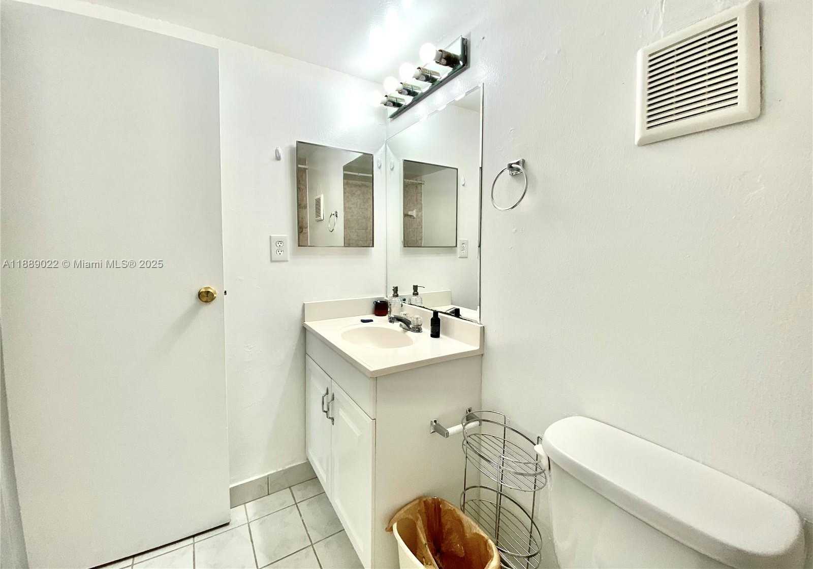 Small Image of 16950 DIXIE #A536, North Miami Beach Number 9
