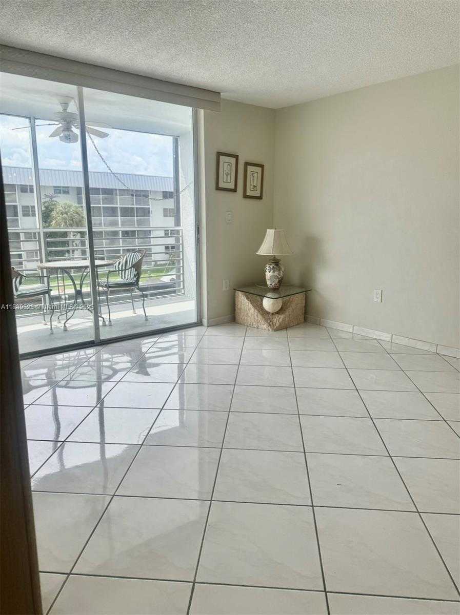 Small Image of 3600 NORTH EAST 170 ST #Apt.D.303, North Miami Beach Number 7