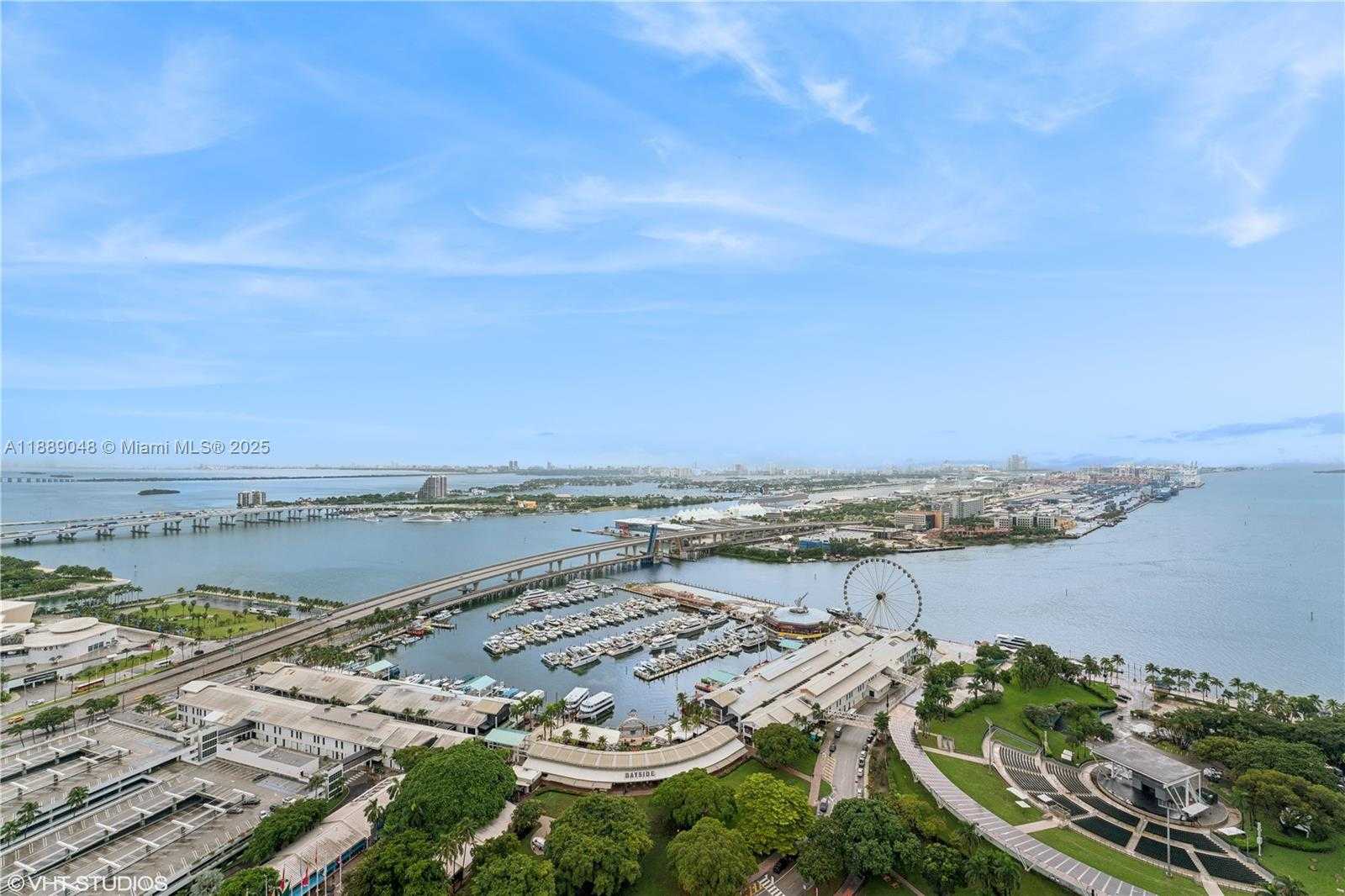 Small Image of 244 BISCAYNE BLVD #3903, Miami Number 2