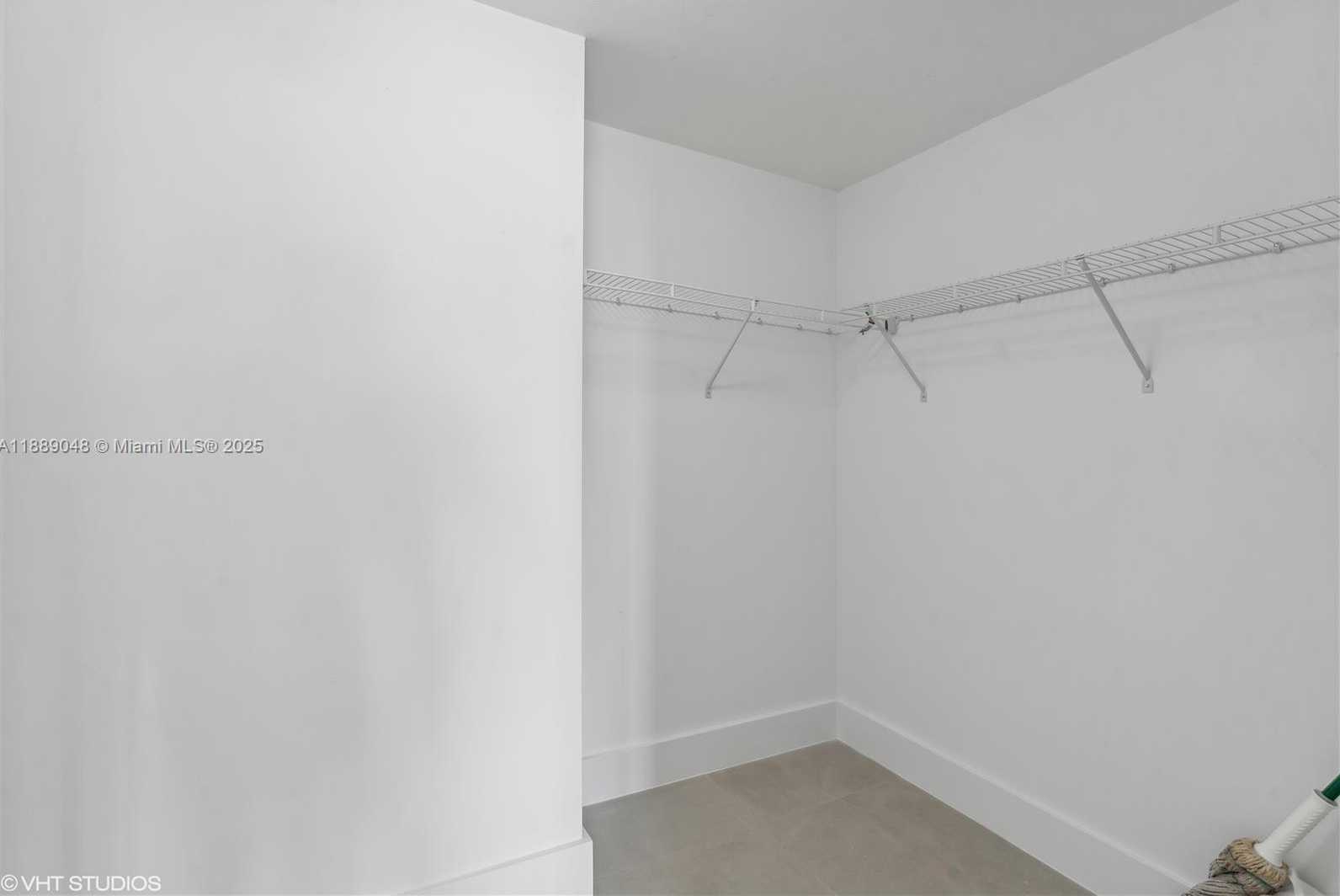 Small Image of 244 BISCAYNE BLVD #3903, Miami Number 22