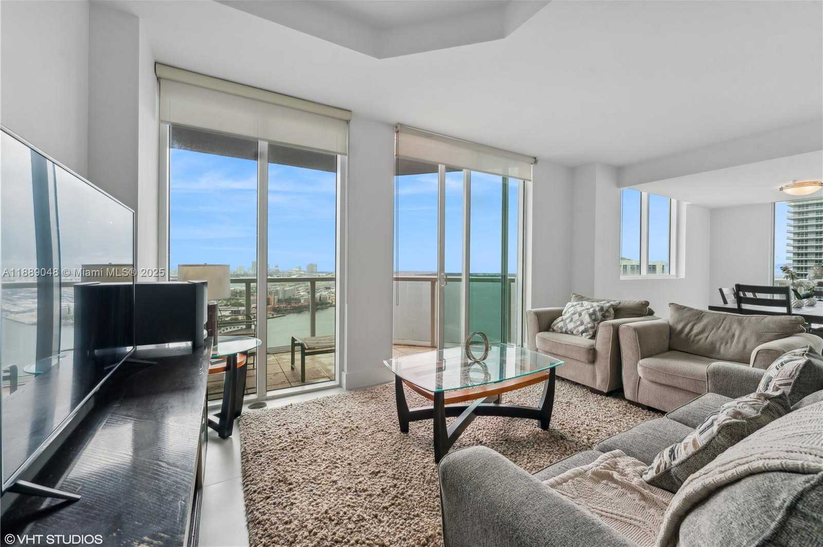 Small Image of 244 BISCAYNE BLVD #3903, Miami Number 6