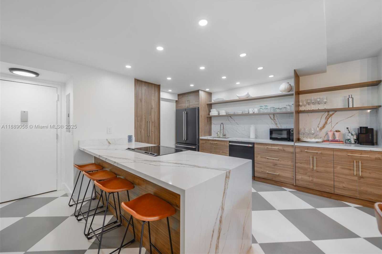 Small Image of 17800 ATLANTIC BLVD #PH14, Sunny Isles Beach Number 11