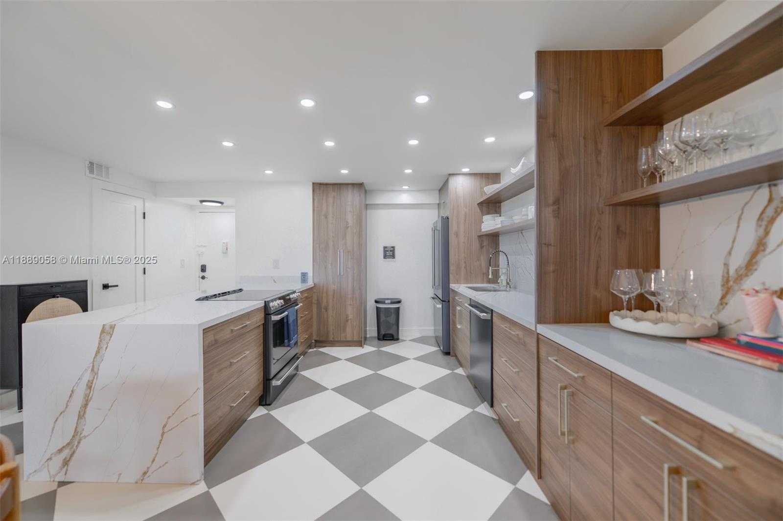 Small Image of 17800 ATLANTIC BLVD #PH14, Sunny Isles Beach Number 12