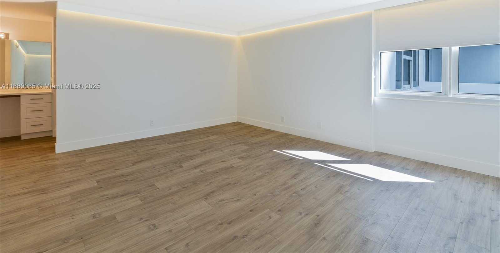 Small Image of 2030 SOUTH OCEAN DR #1127, Hallandale Beach Number 14