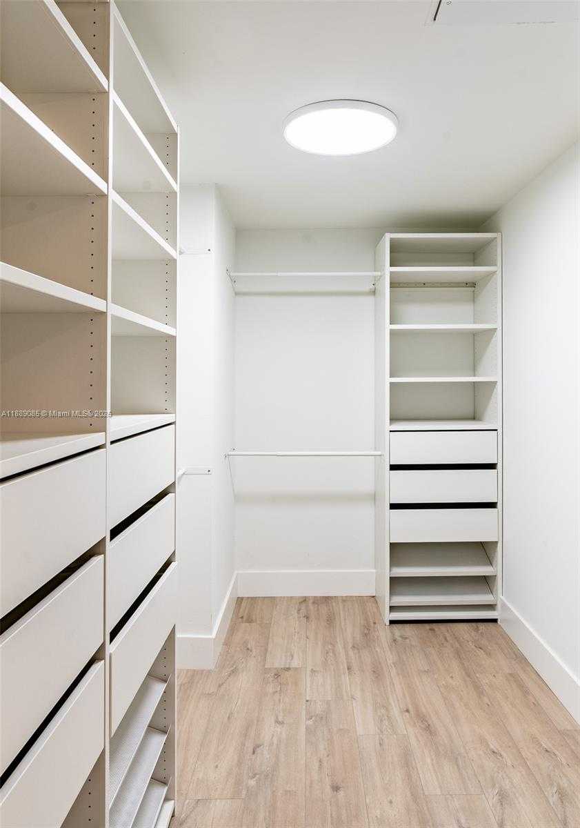 Small Image of 2030 SOUTH OCEAN DR #1127, Hallandale Beach Number 17