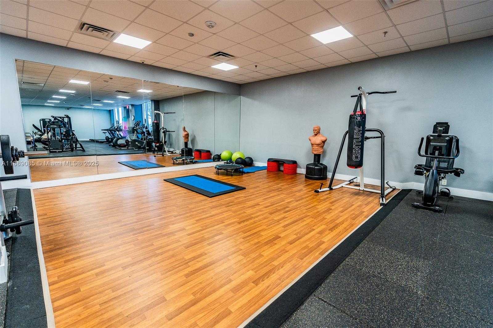 Small Image of 2030 SOUTH OCEAN DR #1127, Hallandale Beach Number 28