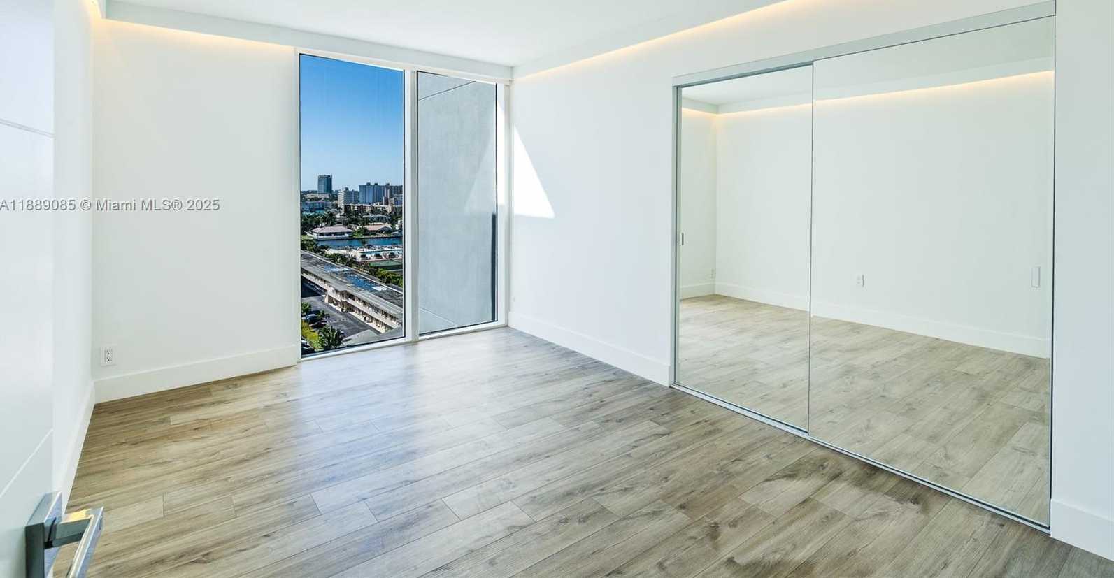 Small Image of 2030 SOUTH OCEAN DR #1127, Hallandale Beach Number 8