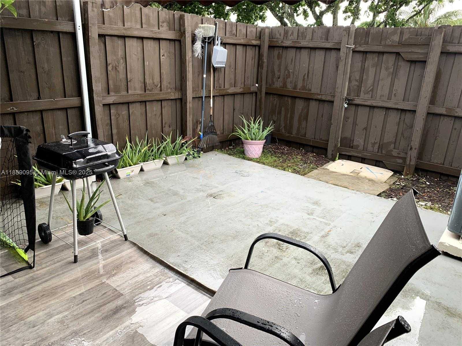 Small Image of 4904 SOUTH WEST 139TH CT, Miami Number 16
