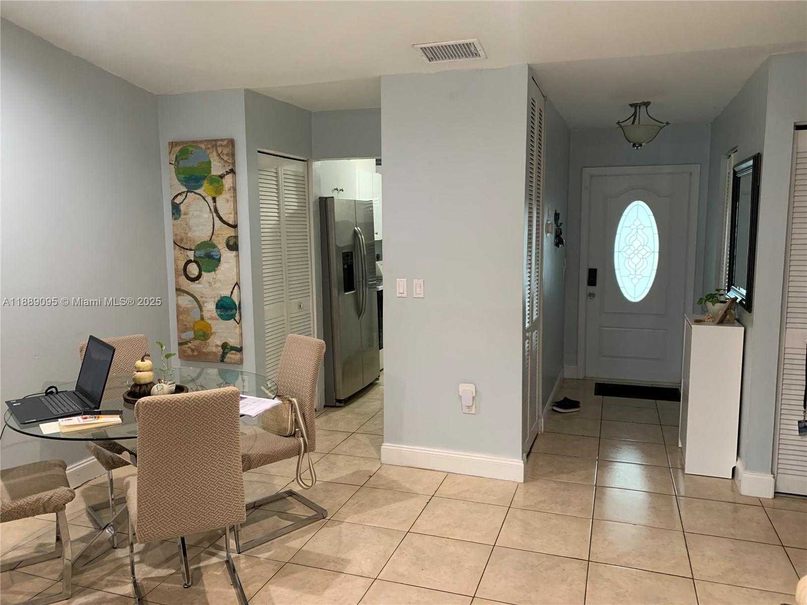 Small Image of 4904 SOUTH WEST 139TH CT, Miami Number 5