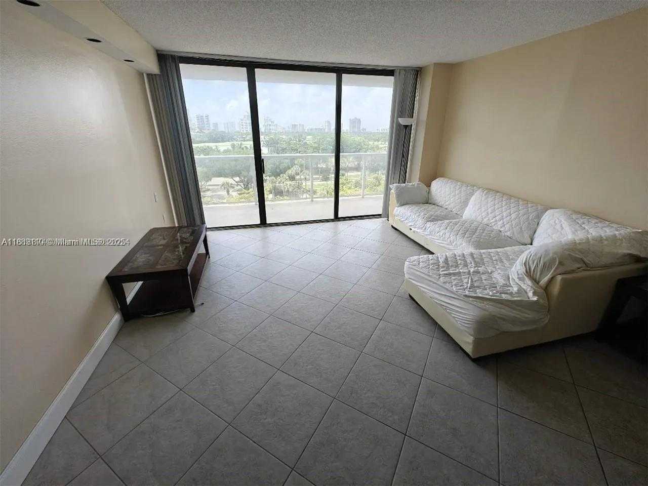 Small Image of 3701 NORTH COUNTRY CLUB DR #705, Aventura Number 3