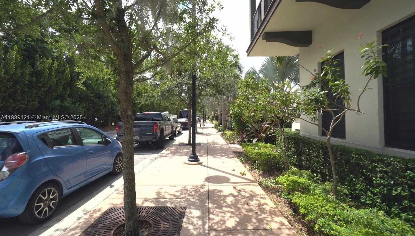 Small Image of 5244 NORTH WEST 83RD CT #5244, Doral Number 2
