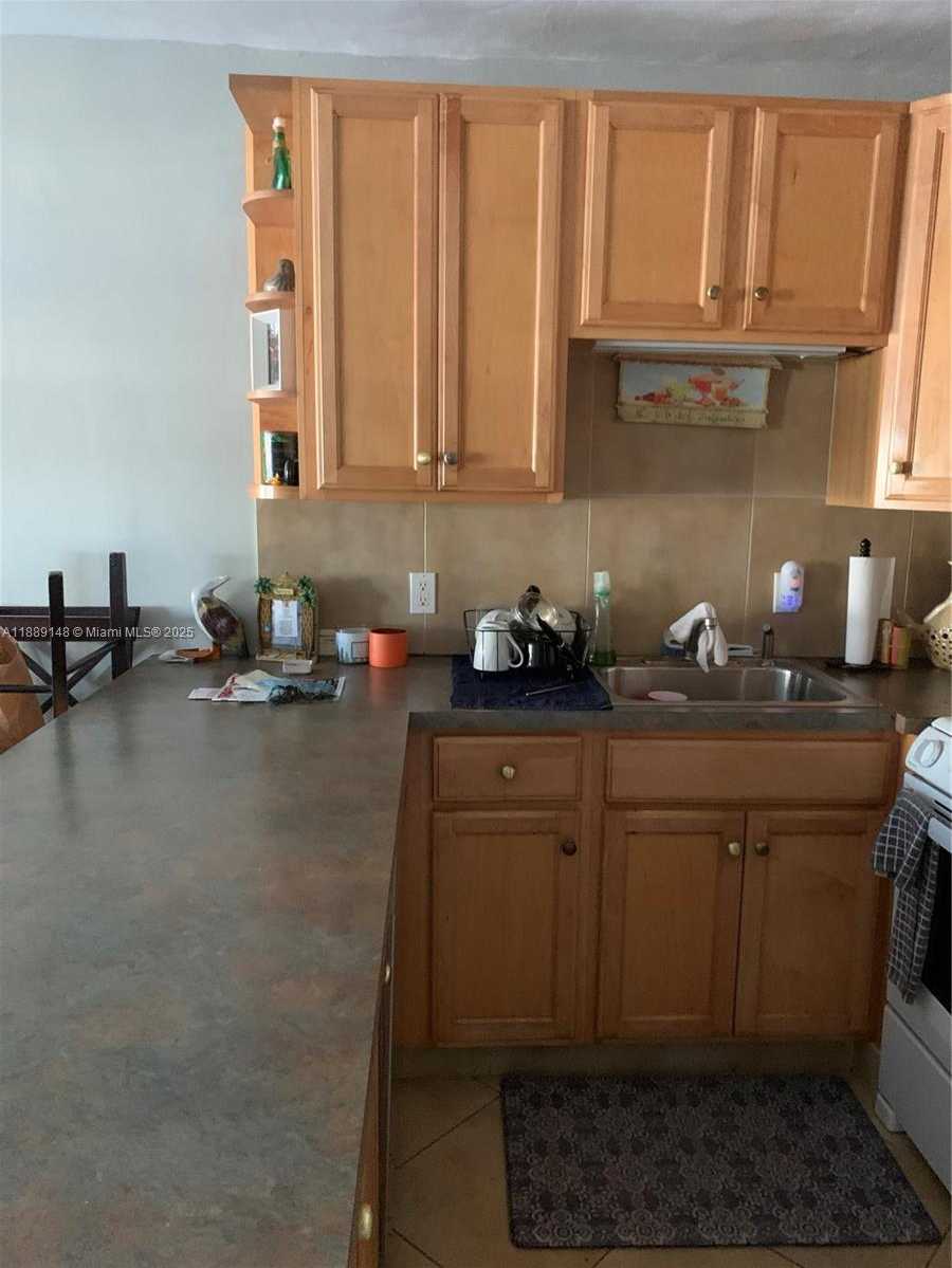 Small Image of 322 TAYLOR ST #2D, Hollywood Number 17