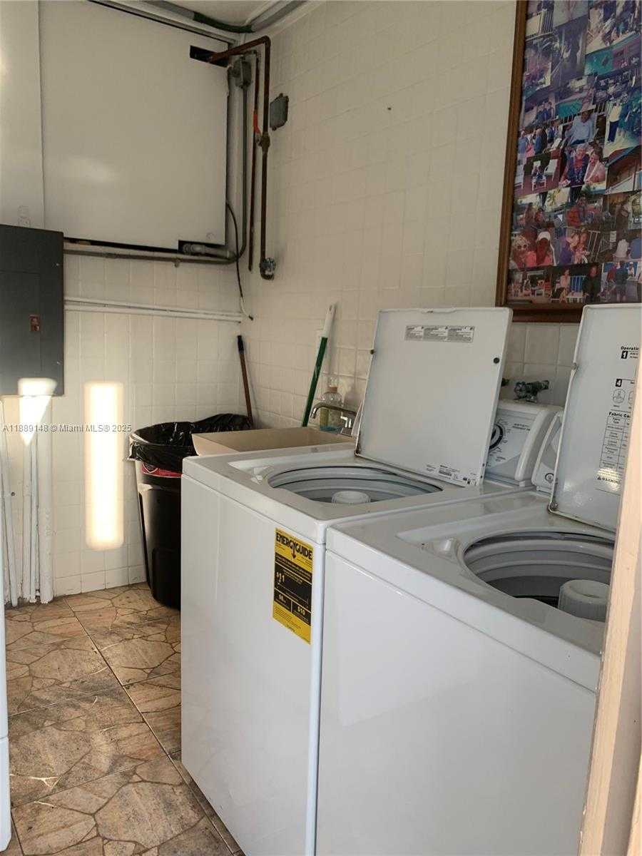 Small Image of 322 TAYLOR ST #2D, Hollywood Number 43