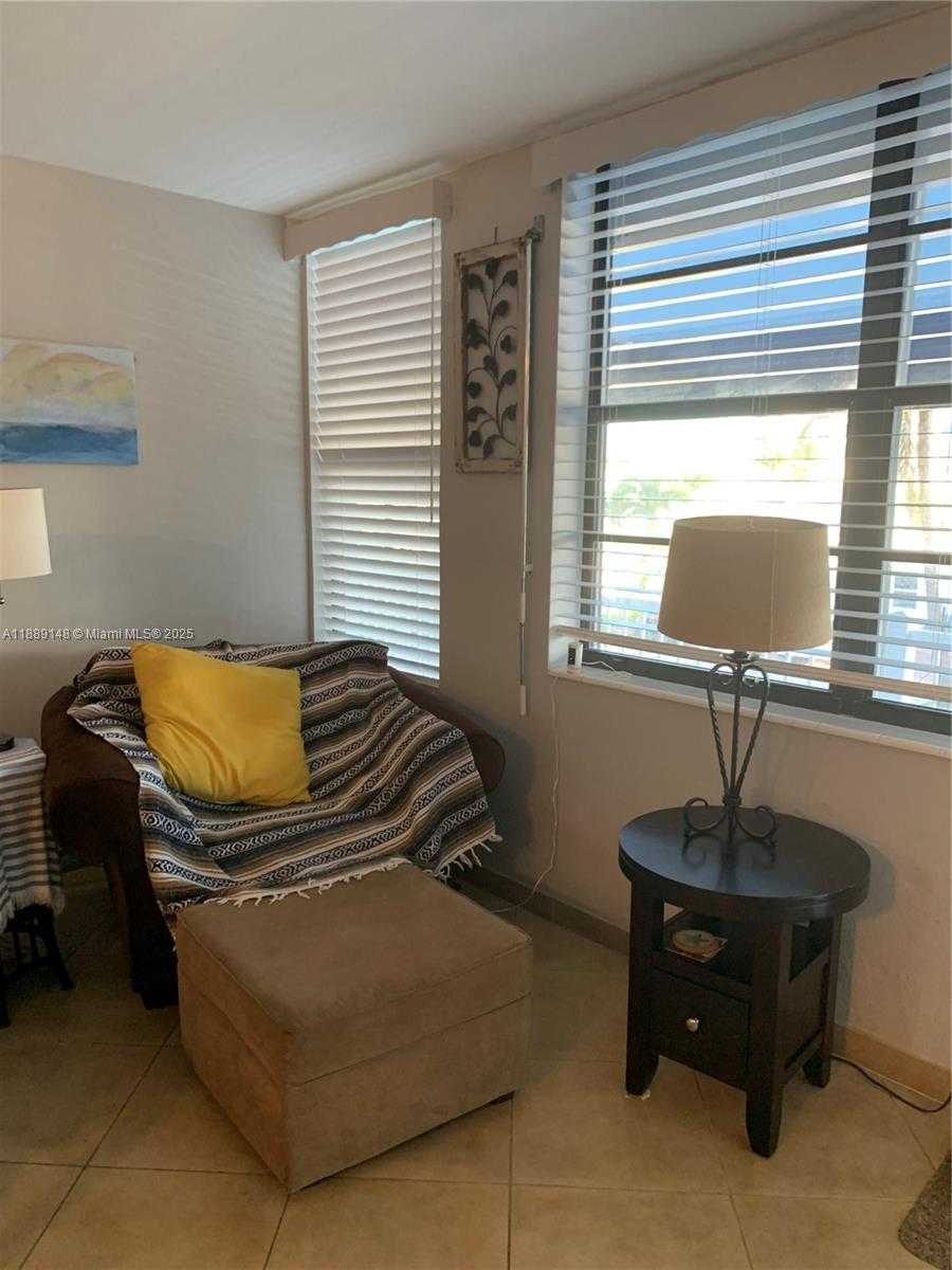 Small Image of 322 TAYLOR ST #2D, Hollywood Number 9