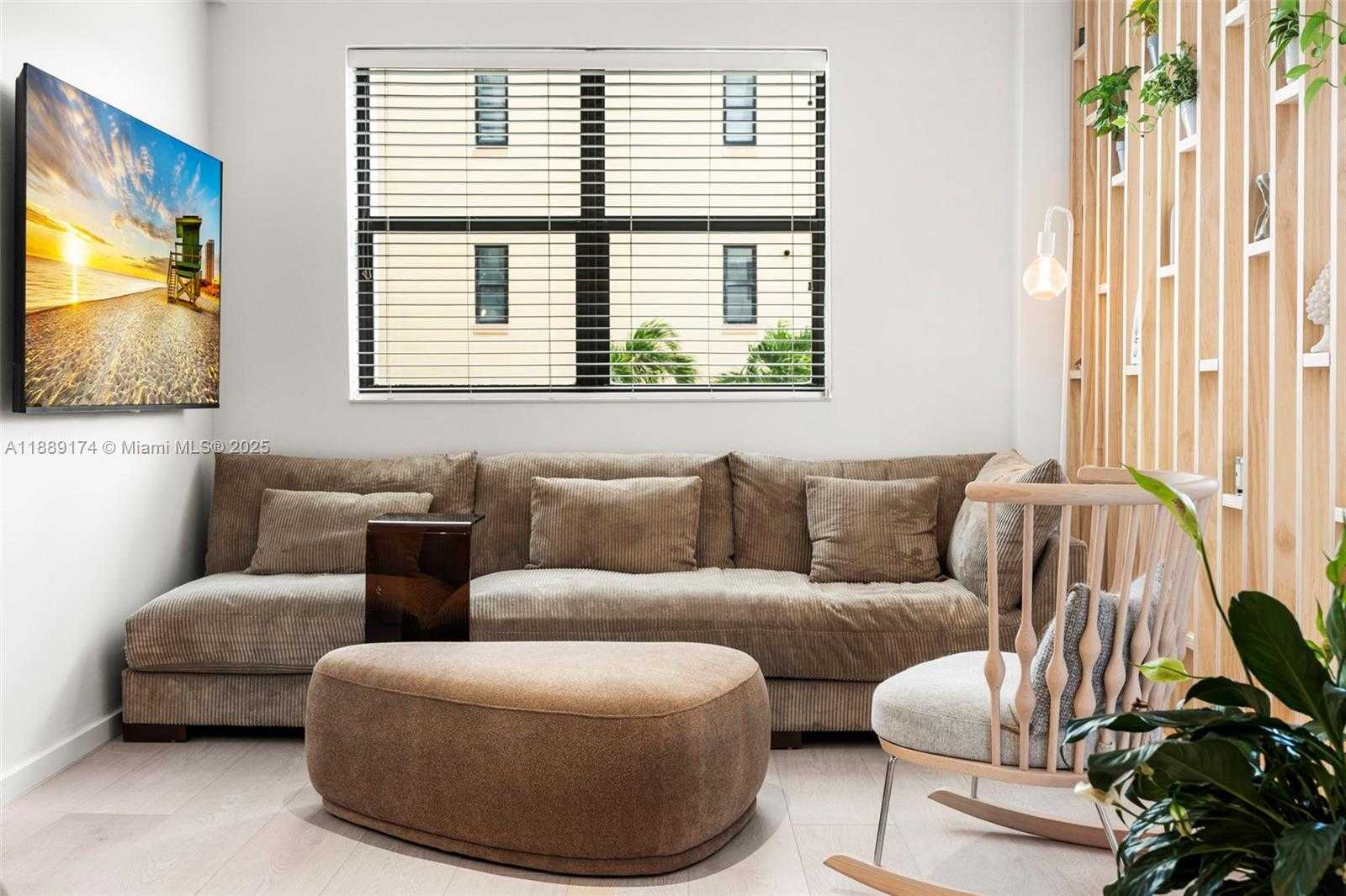 Small Image of 1390 OCEAN DR #202, Miami Beach Number 43
