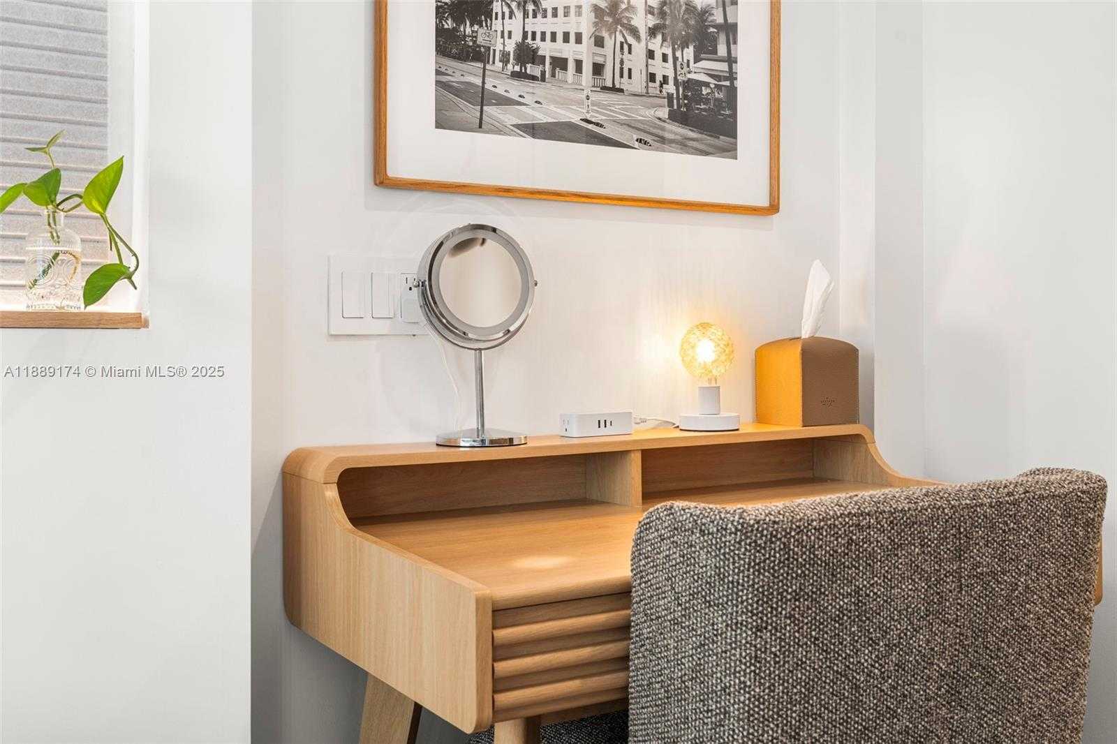 Small Image of 1390 OCEAN DR #202, Miami Beach Number 44