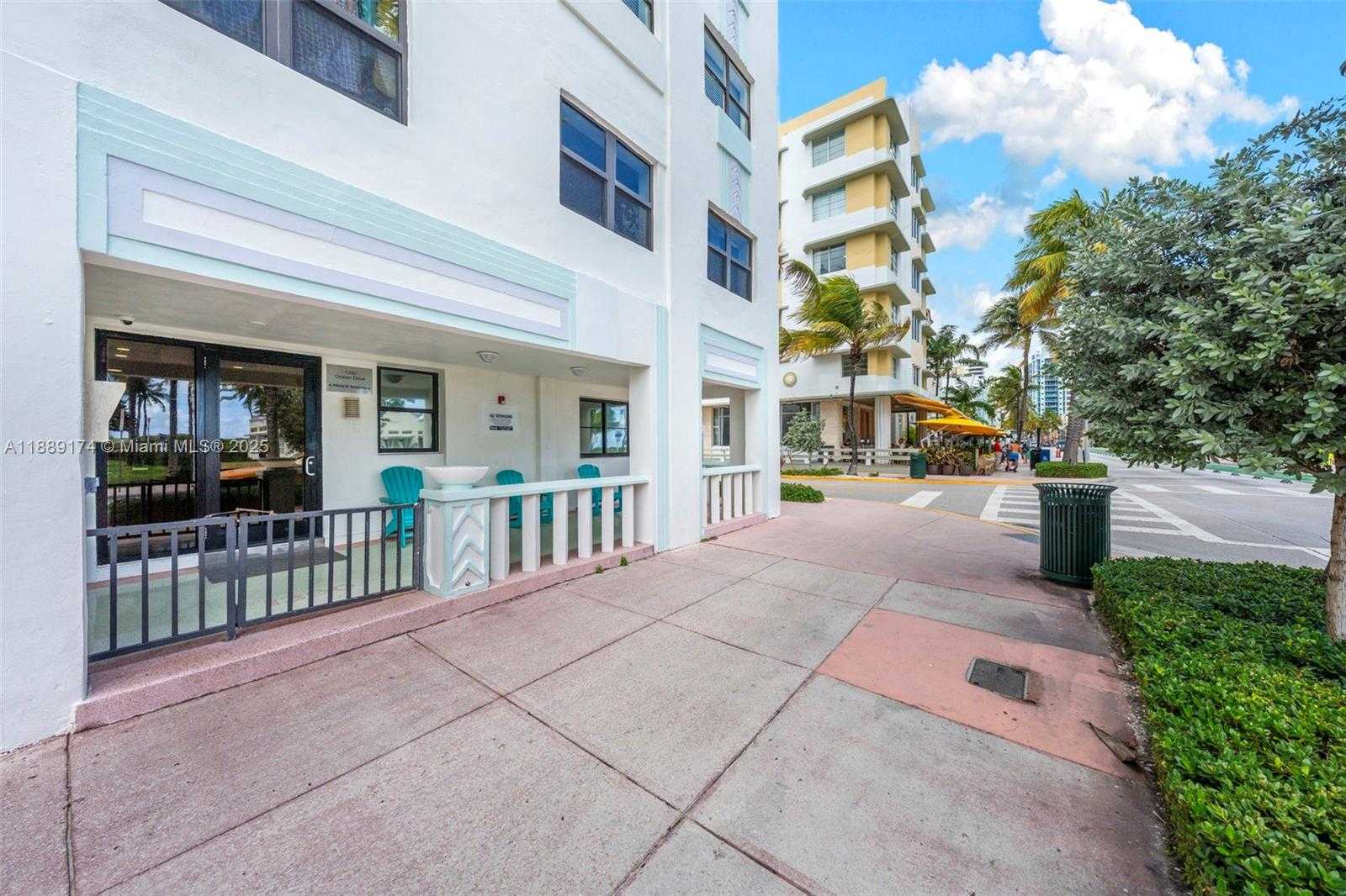 Small Image of 1390 OCEAN DR #202, Miami Beach Number 47