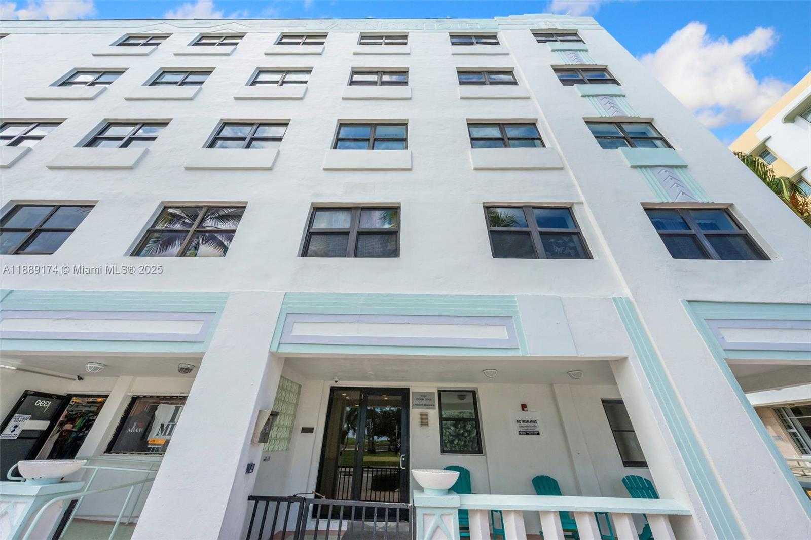 Small Image of 1390 OCEAN DR #202, Miami Beach Number 49