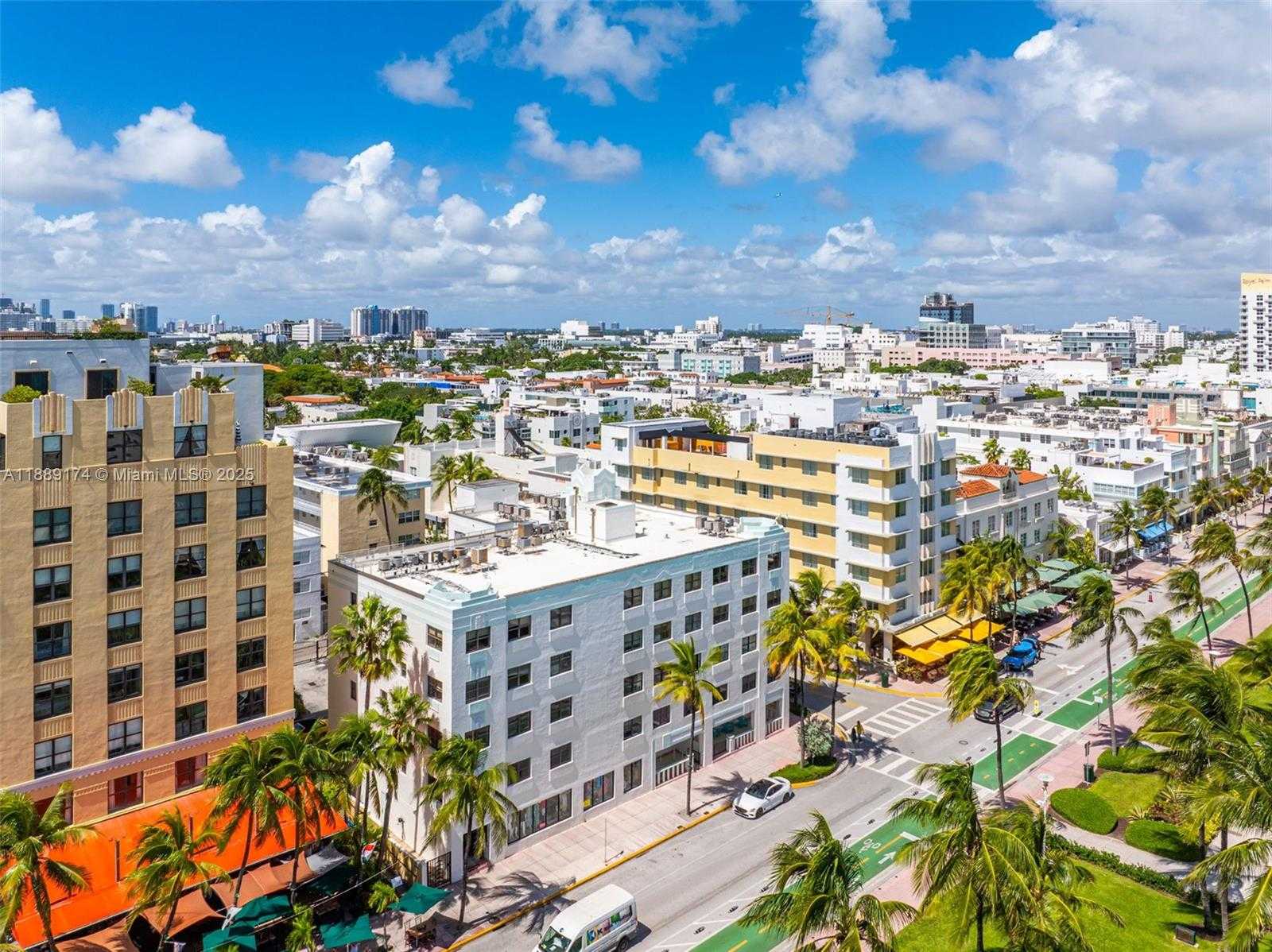 Small Image of 1390 OCEAN DR #202, Miami Beach Number 72