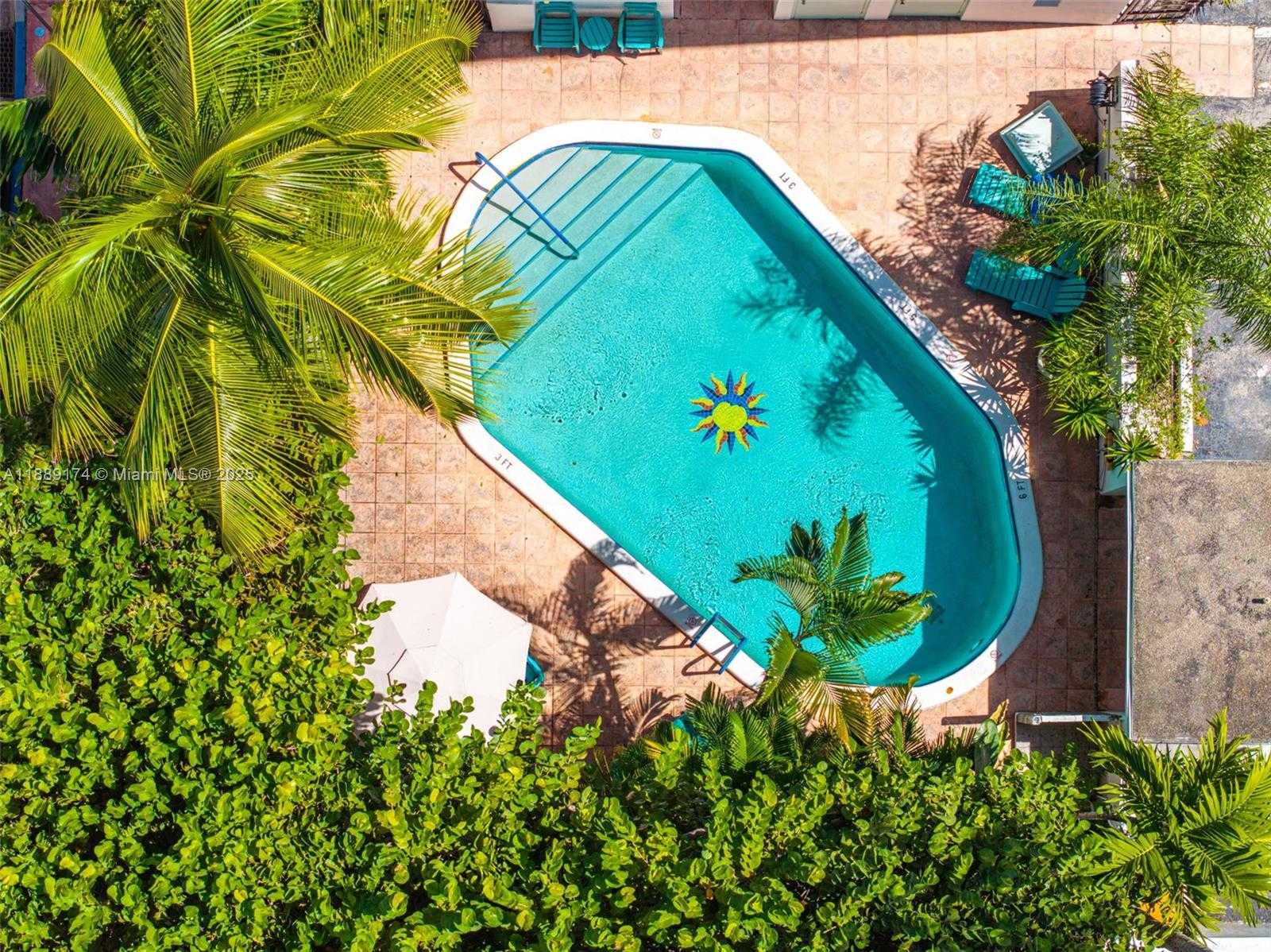 Small Image of 1390 OCEAN DR #202, Miami Beach Number 77