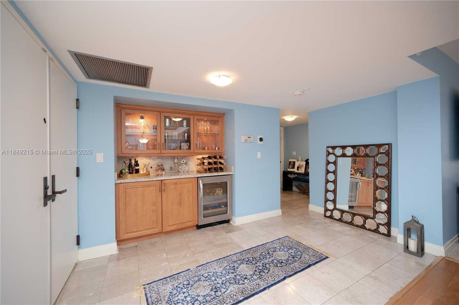 Small Image of 3 GROVE ISLE DR #C308, Miami Number 10