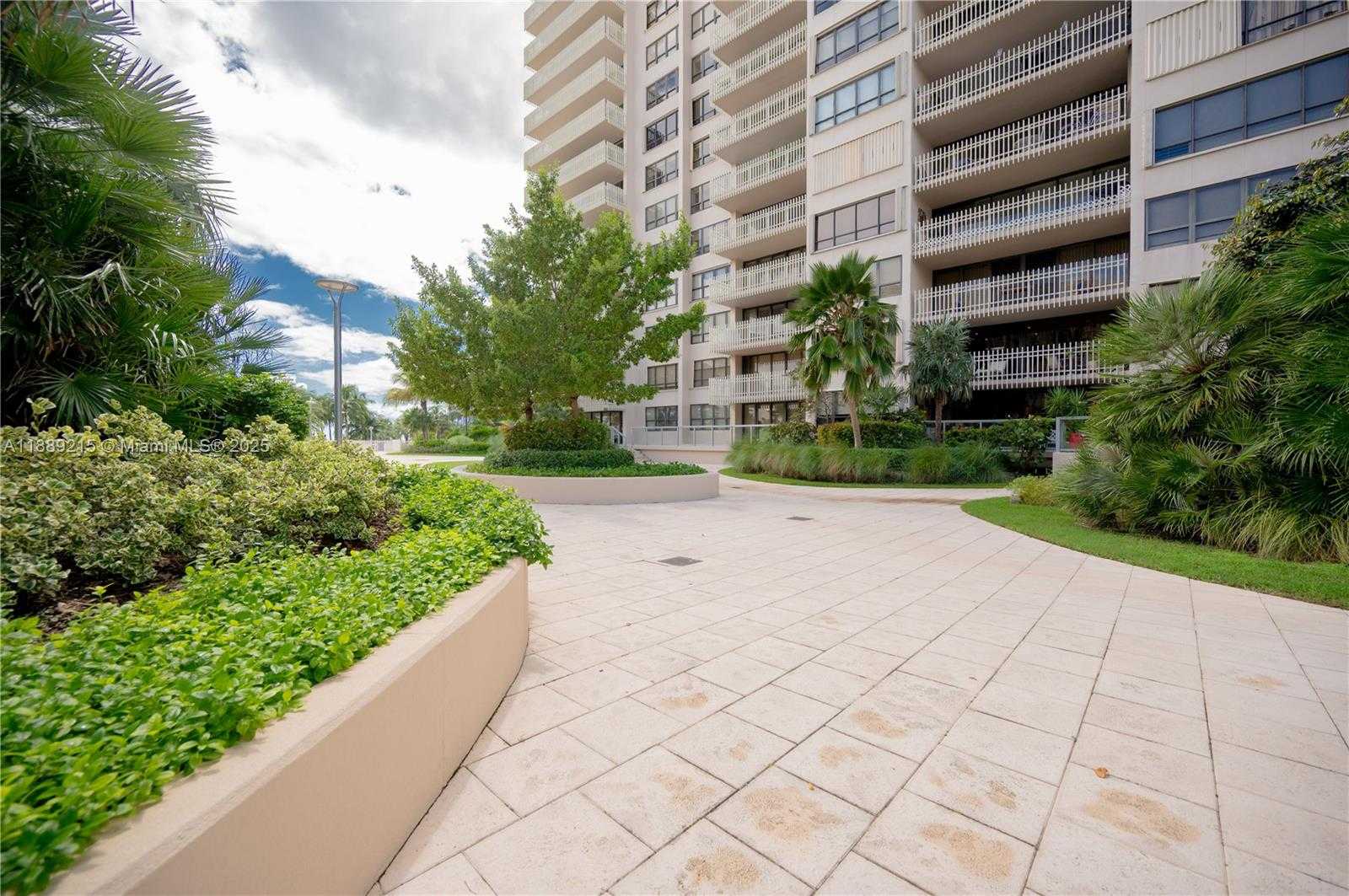 Small Image of 3 GROVE ISLE DR #C308, Miami Number 22