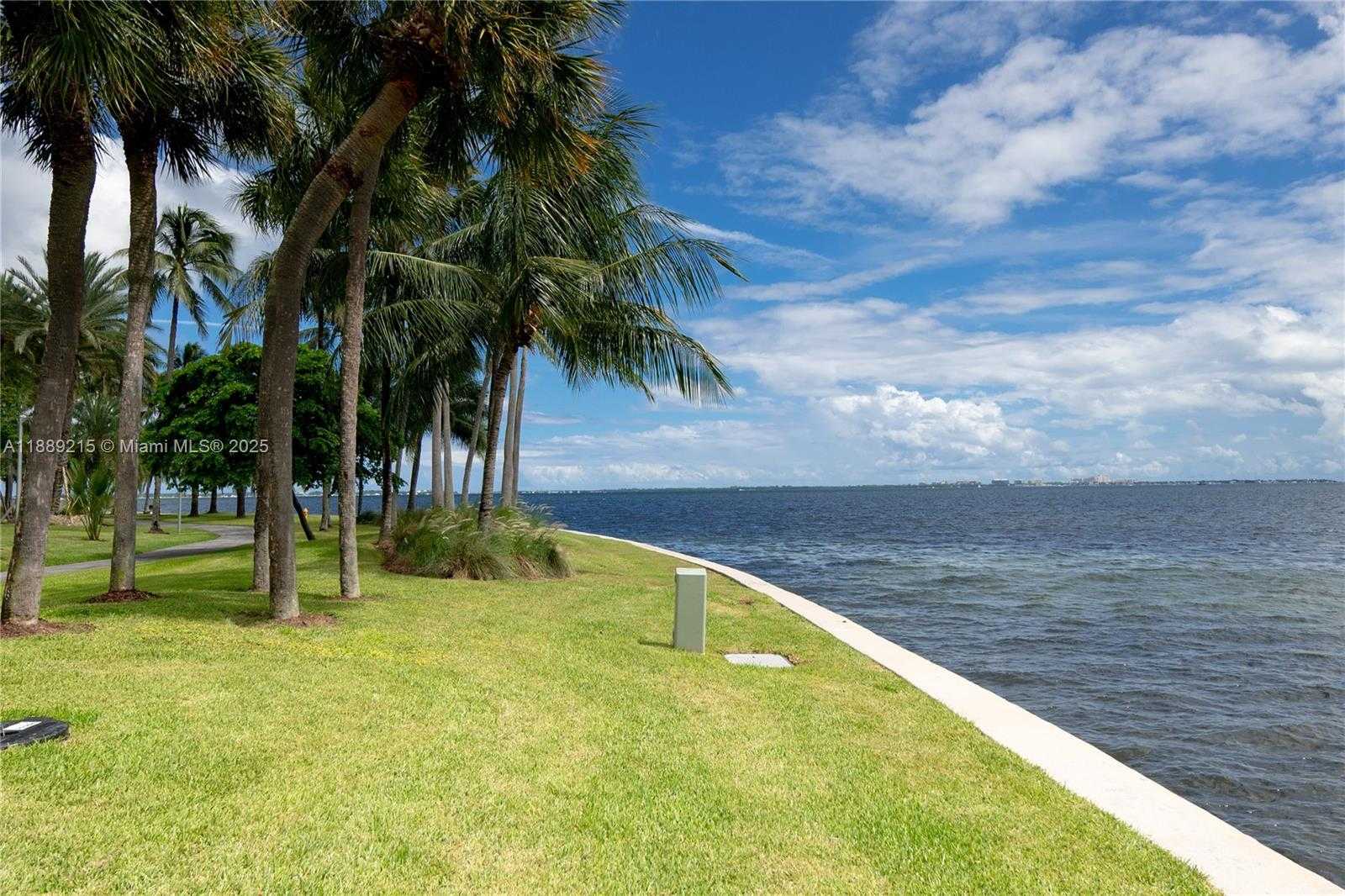 Small Image of 3 GROVE ISLE DR #C308, Miami Number 33