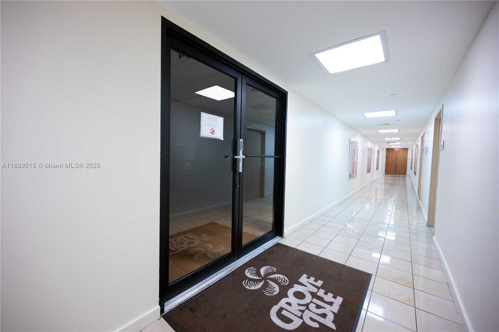Small Image of 3 GROVE ISLE DR #C308, Miami Number 47