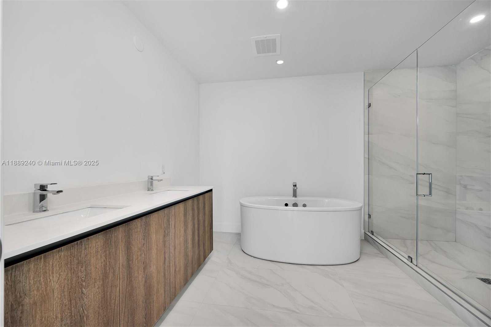 Small Image of 17550 COLLINS AVE #501, Sunny Isles Beach Number 18