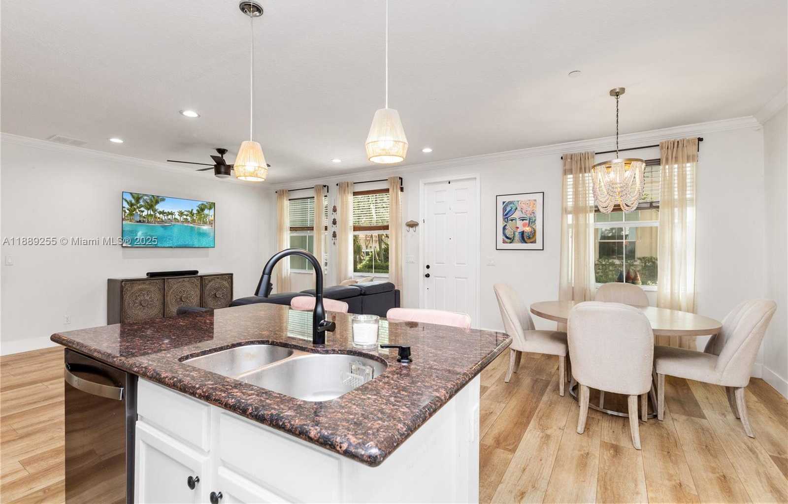 Small Image of 4064 CASCADA CIR, Cooper City Number 10