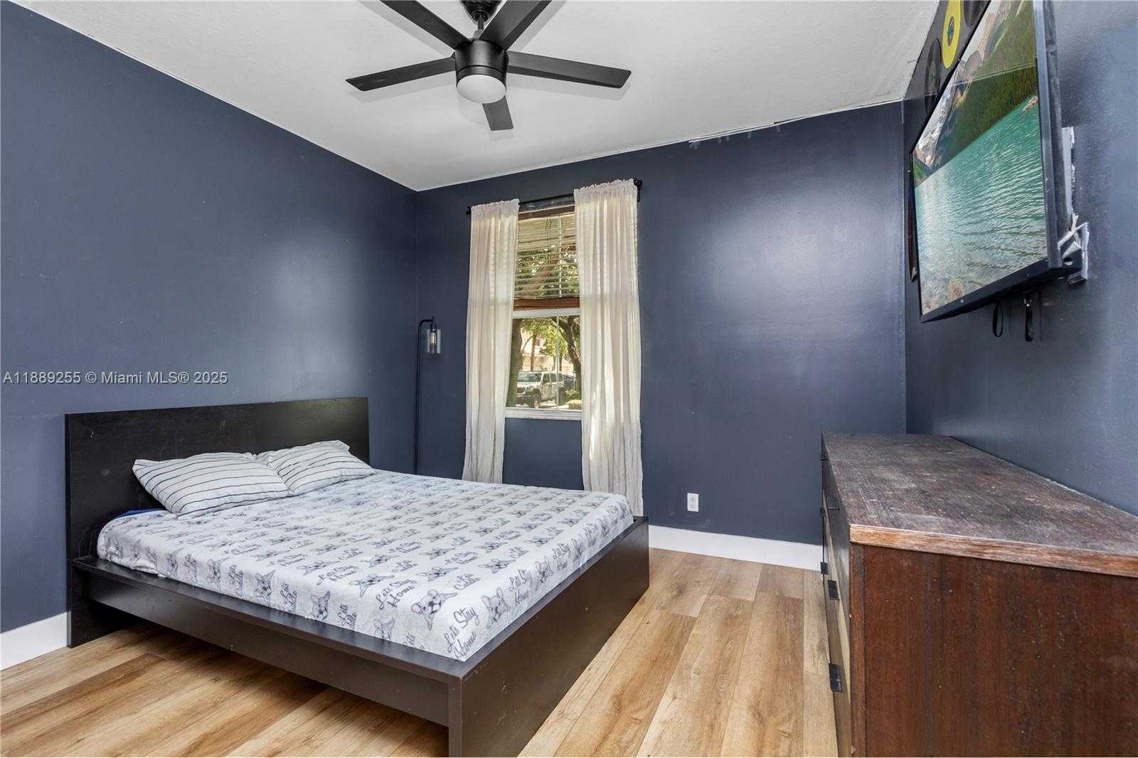 Small Image of 4064 CASCADA CIR, Cooper City Number 13