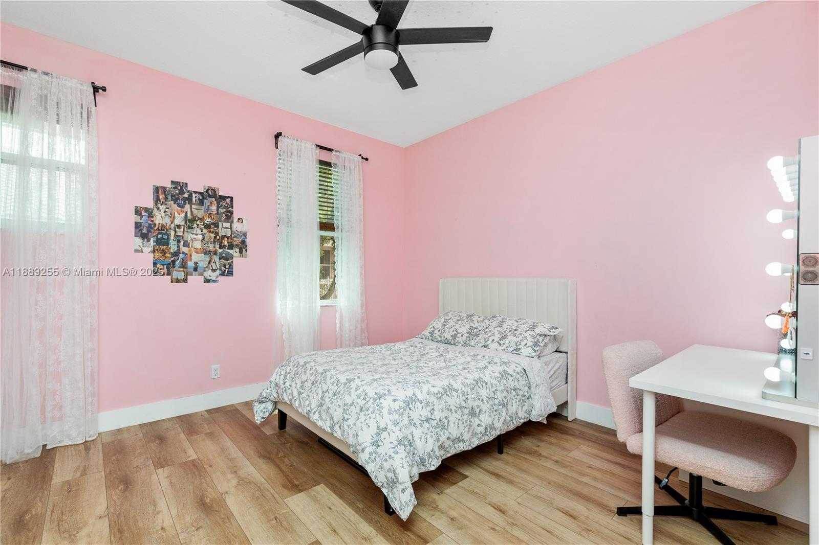 Small Image of 4064 CASCADA CIR, Cooper City Number 15