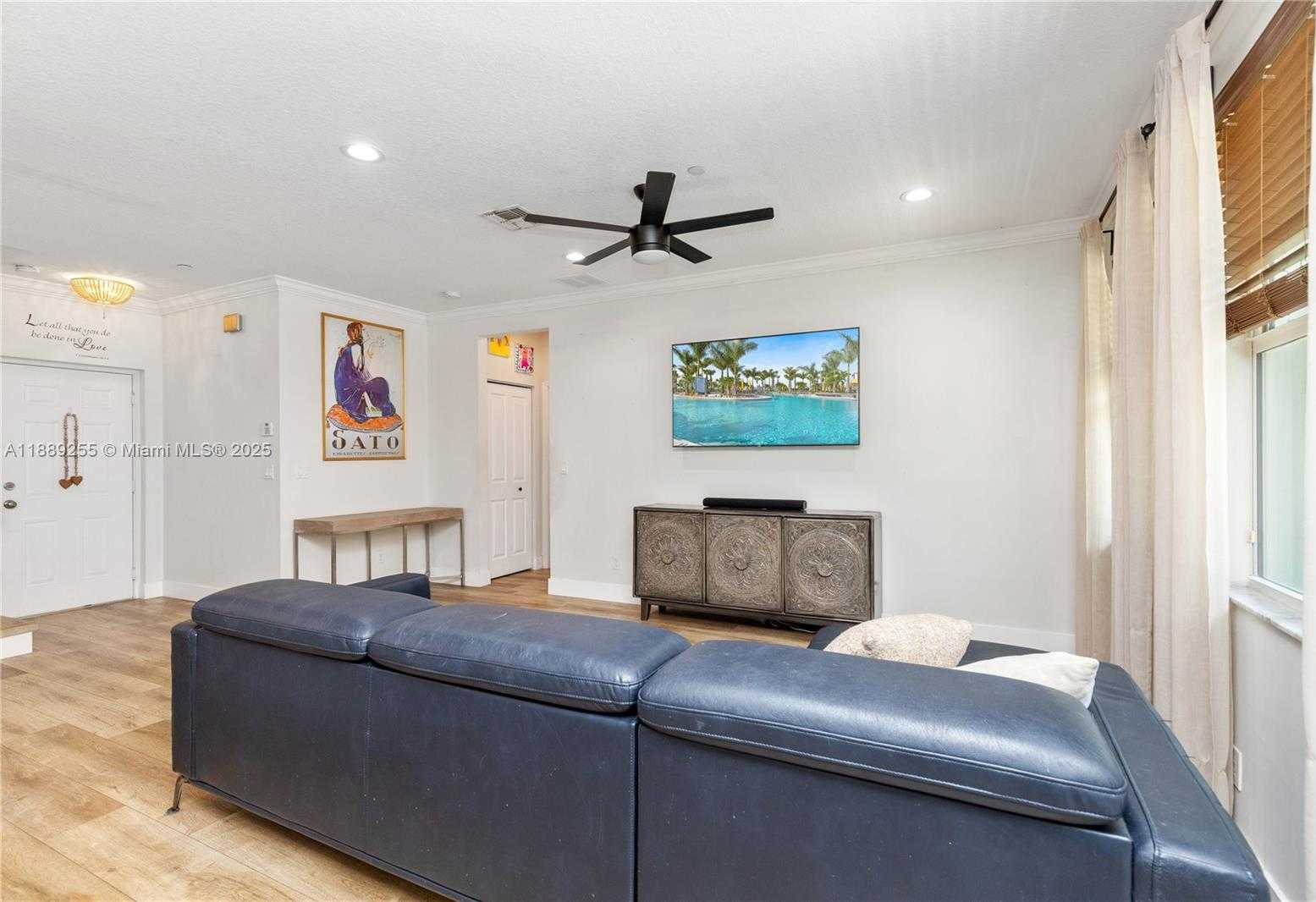 Small Image of 4064 CASCADA CIR, Cooper City Number 2