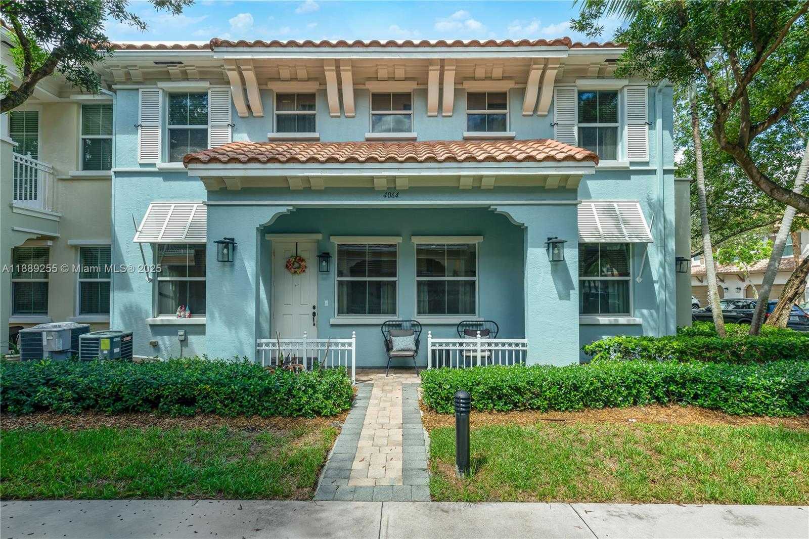Small Image of 4064 CASCADA CIR, Cooper City Number 31